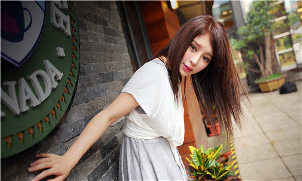 和布克赛尔想找一个女性生孩子给报酬-｛找个女人生孩子多少钱｝